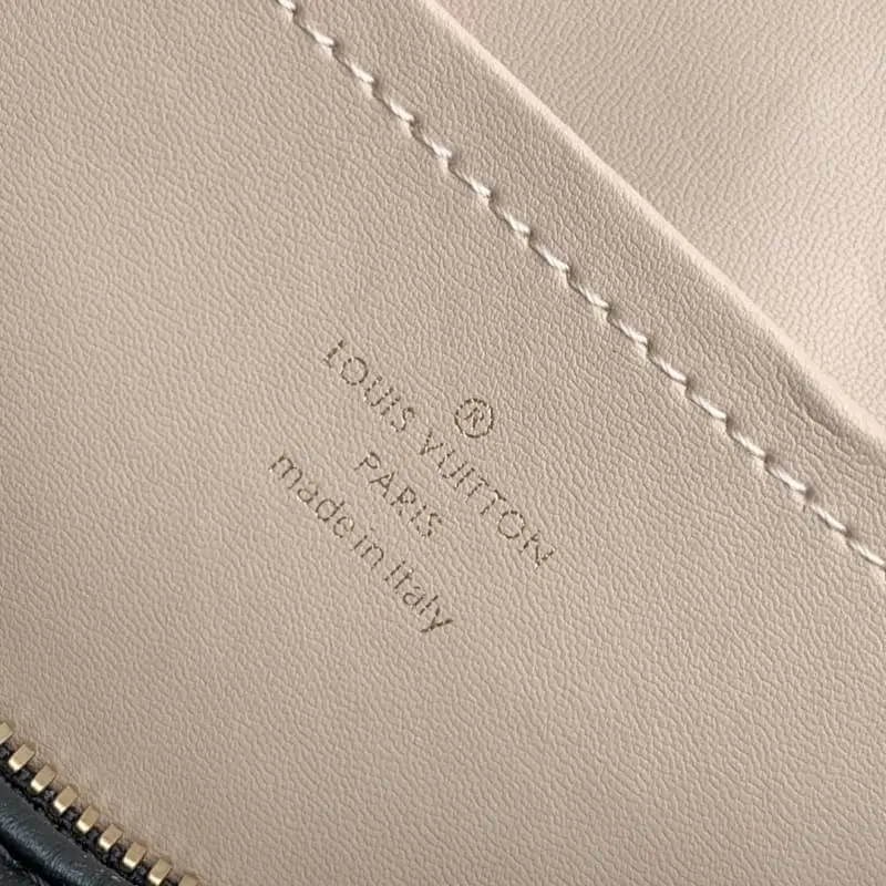 M24261 Black 20.5x13.5x12cm High Quality Bags - Image 8