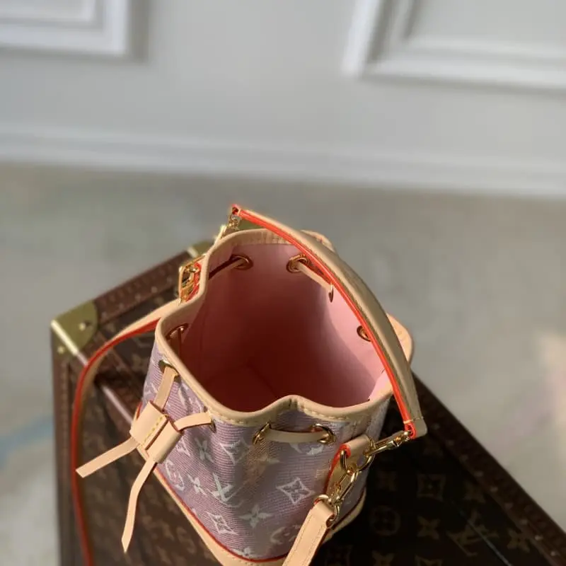 M82427 13x16x10cm High Quality Bags - Image 6