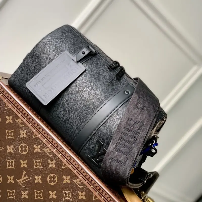 M59255 27x17x13cm High Quality Bags - Image 8