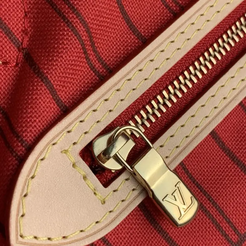 M41000 RedMile 29x21x12cm High Quality Bags - Image 7