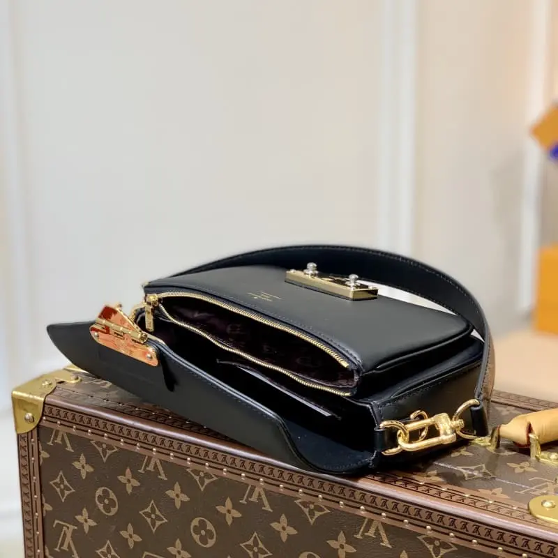 M20393 24x15x6cm High Quality Bags - Image 8