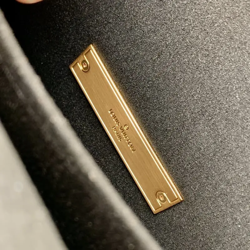 M46537 20x15x9cm High Quality Bags - Image 8