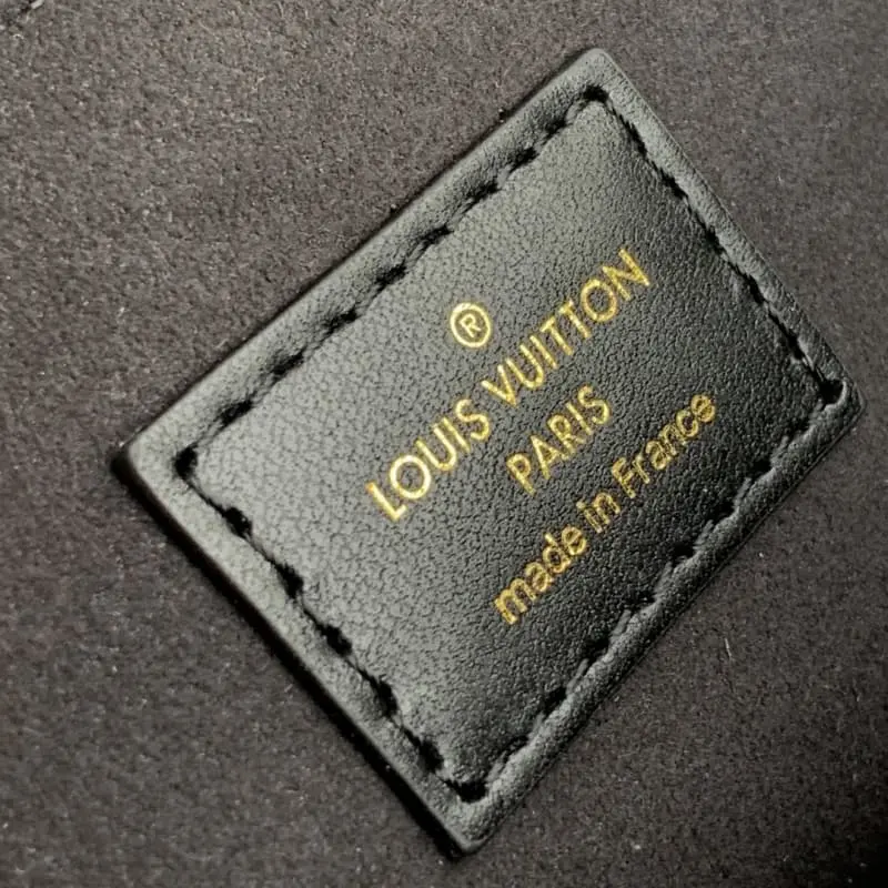 M46028 25x19x7cm High Quality Bags - Image 7