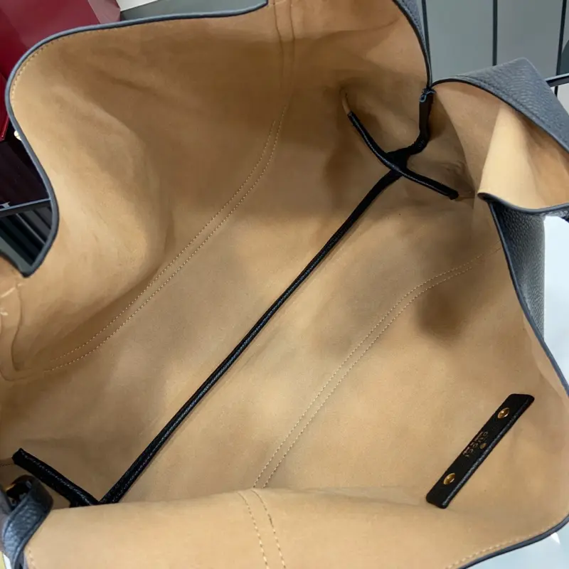 837466 CM 2 High-Quality Bags - Image 8