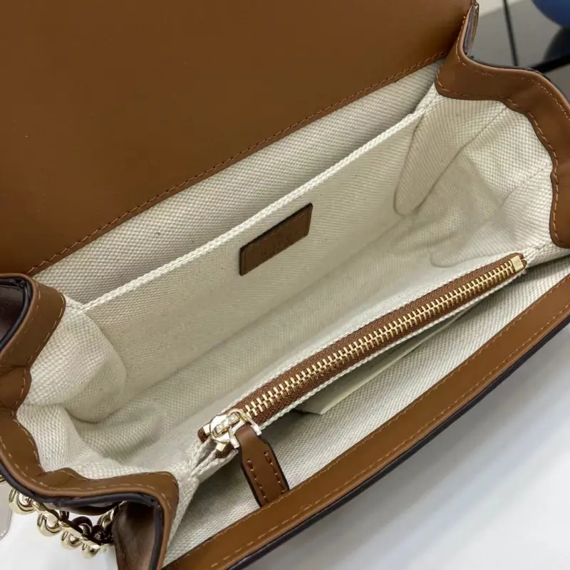 826761 CM 3 High-Quality Bags - Image 8