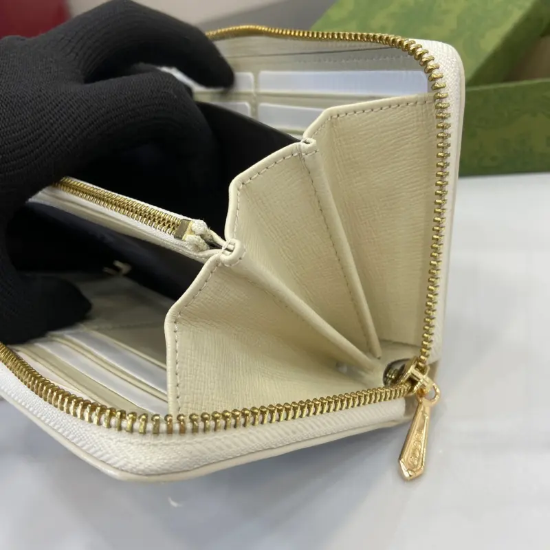 621889 CM 3 High-Quality Bags - Image 8