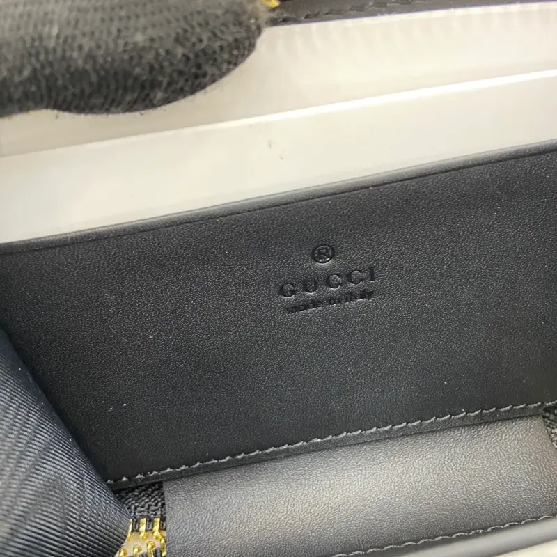 658549 CM 1 High-Quality Bags - Image 8