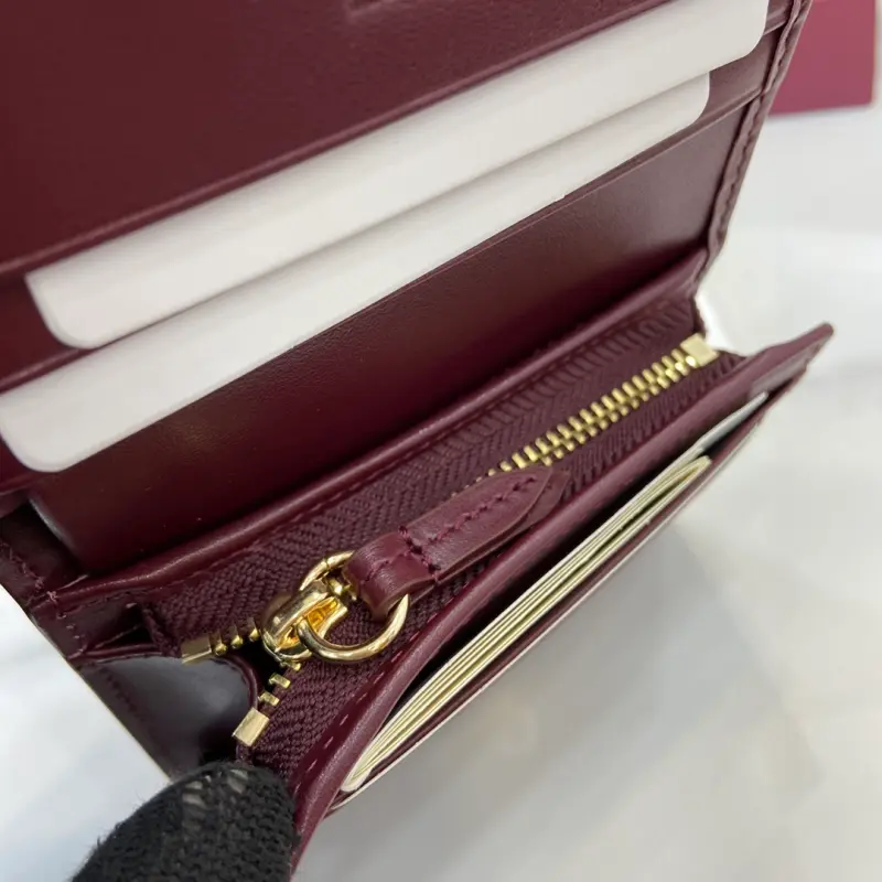 818767 CM 2 High-Quality Bags - Image 8