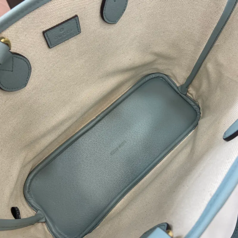 765043 CM 1 High-Quality Bags - Image 8