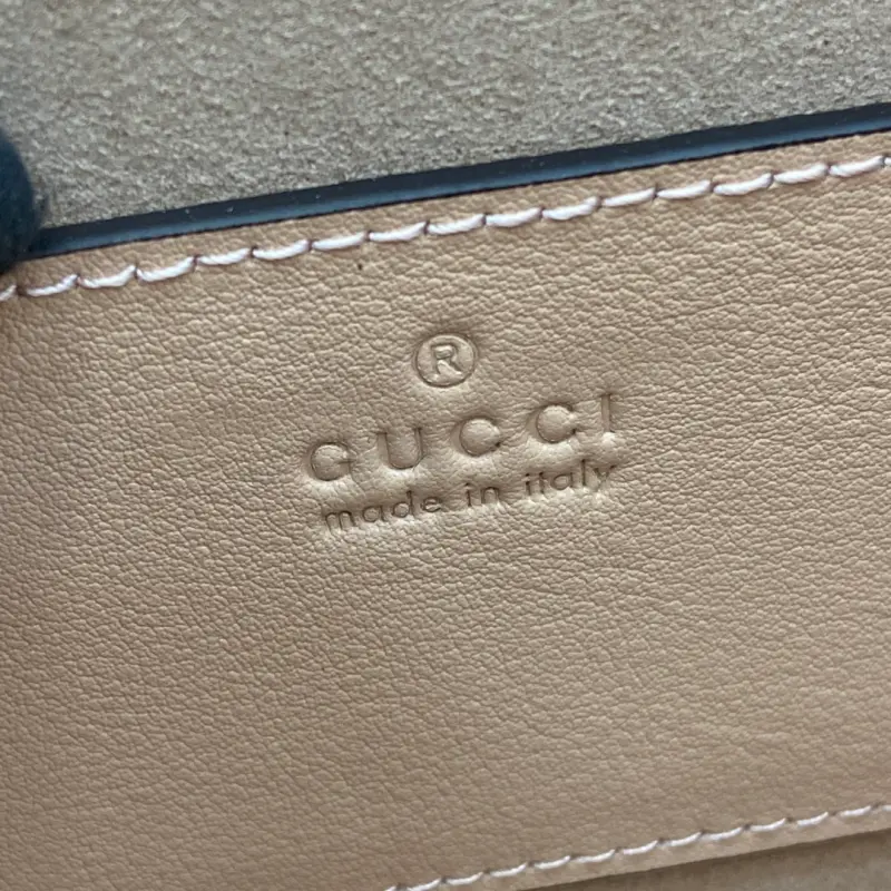 409487 CM 1 High-Quality Bags - Image 8