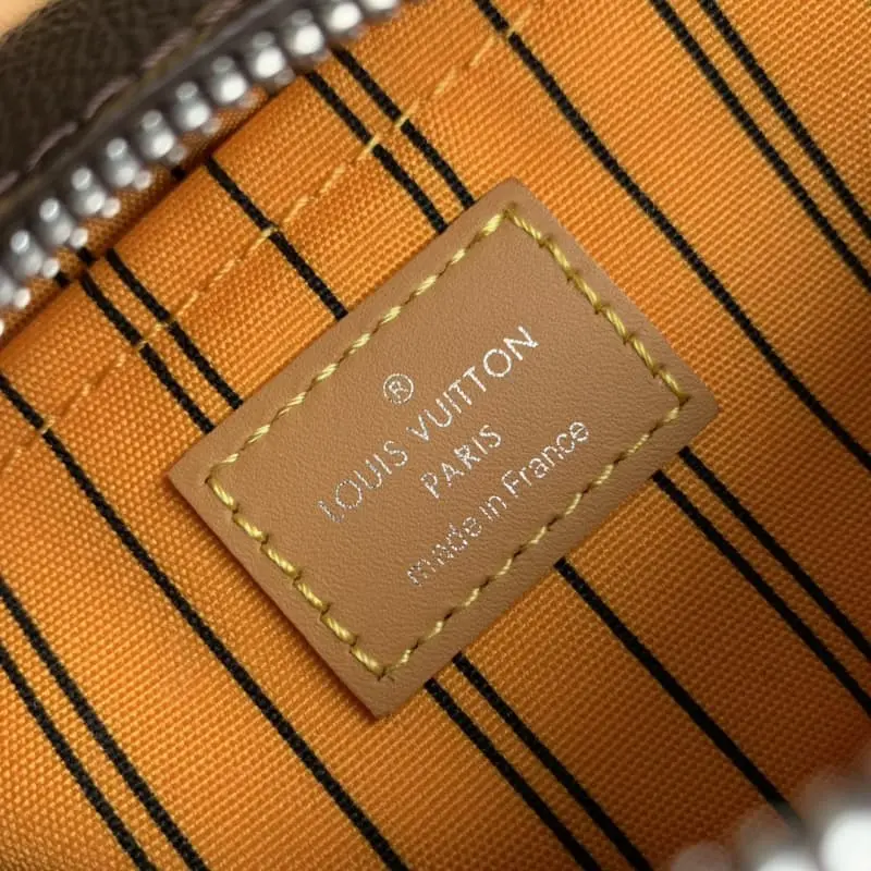 M12767 13x8x18.5cm High Quality Bags - Image 8