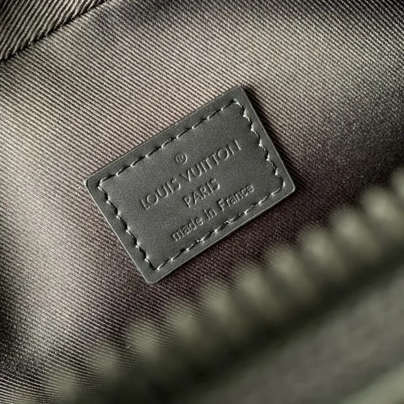 M12518 17x7.8x18cm High Quality Bags - Image 8