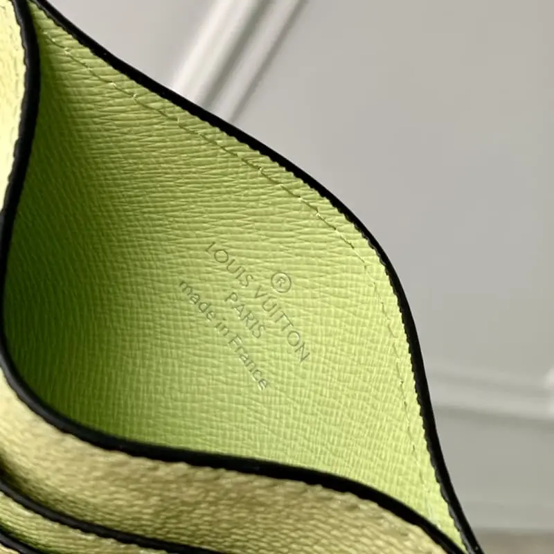 M62170 11x7x1.5cm High Quality Bags - Image 8