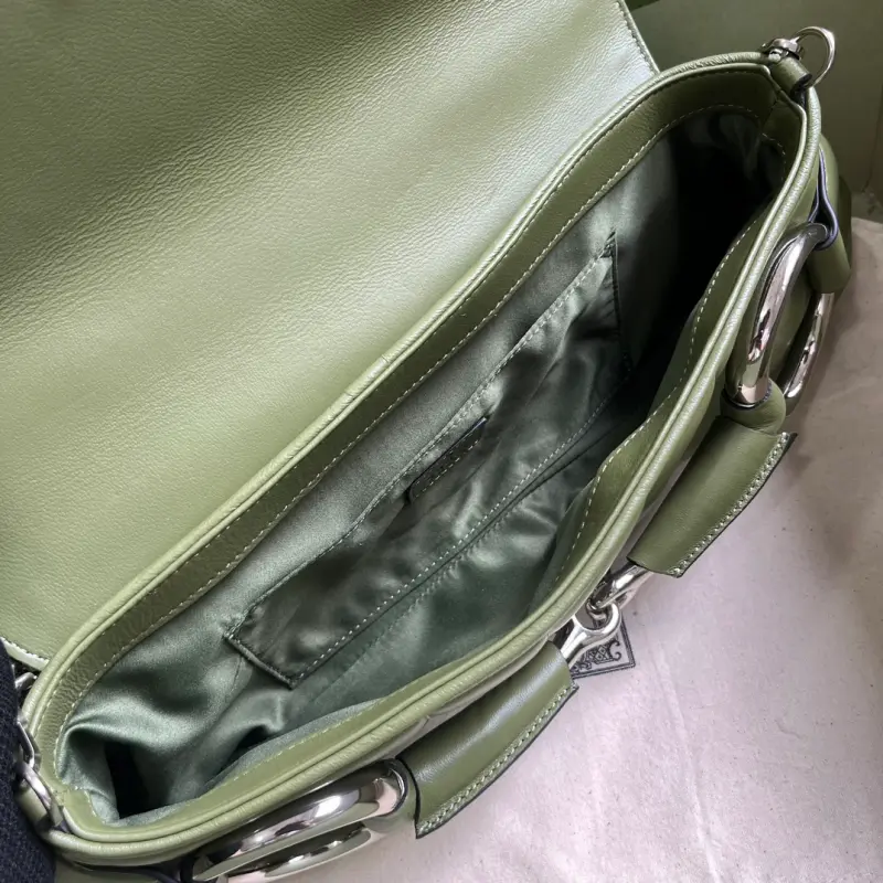 764255 CM 4 High-Quality Bags - Image 8