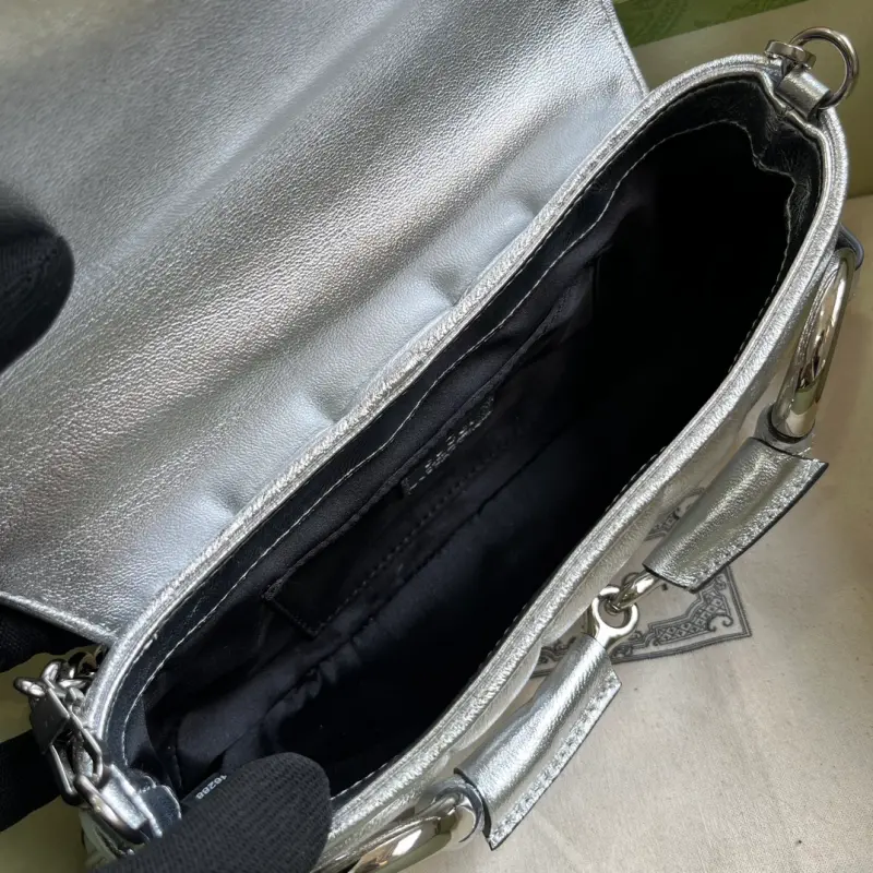 764339 CM 3 High-Quality Bags - Image 8