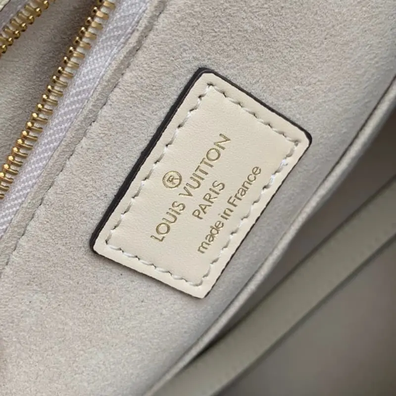 M45595 White Embossed 35x27x14cm High Quality Bags - Image 8