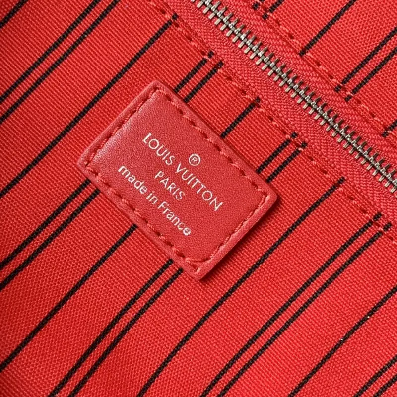 M12863 Embossed Red 28x15x16.5cm High Quality Bags - Image 8