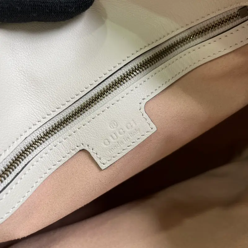 746124 CM 2 High-Quality Bags - Image 8