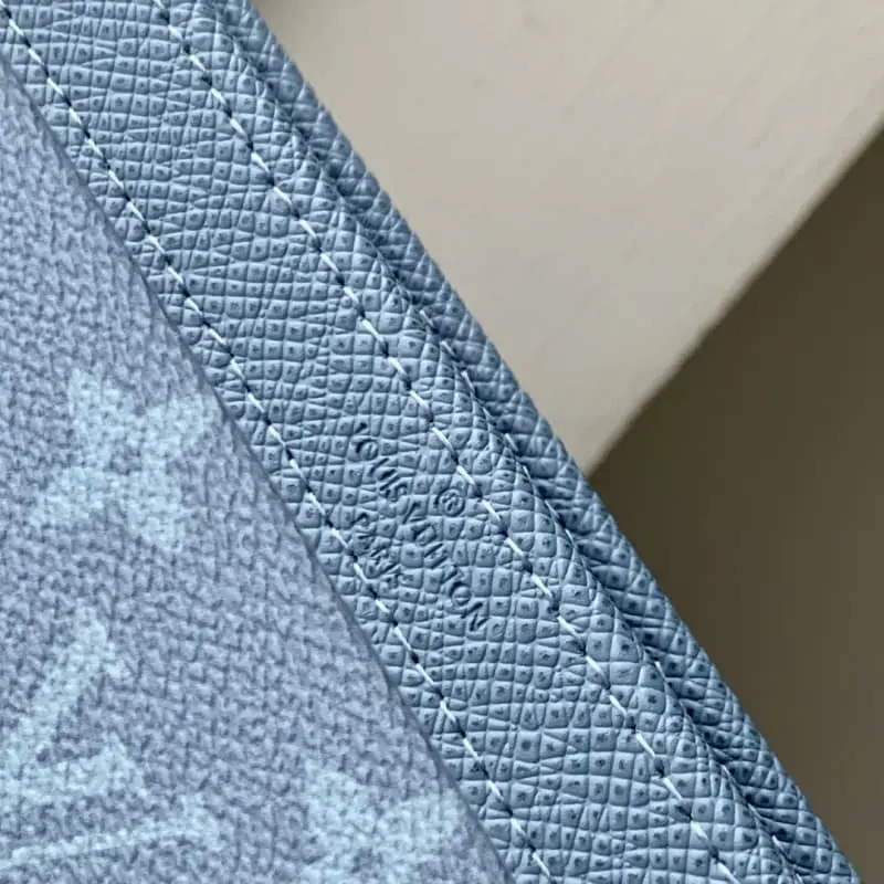 M14114 22x14.5x4.5cm High Quality Bags - Image 8