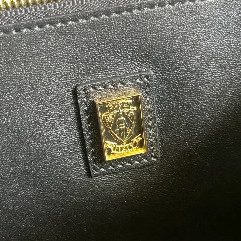 740988 CM 2 High-Quality Bags - Image 8