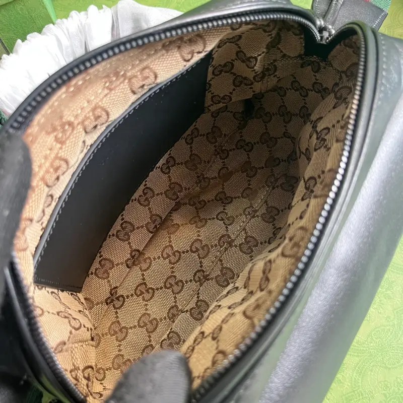 725696 CM 1 High-Quality Bags - Image 8