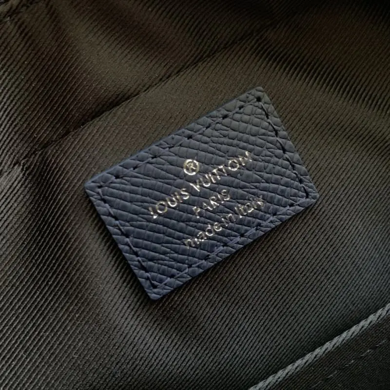 M11657 Dark blue 22.5x15.5x7.5cm High Quality Bags - Image 8