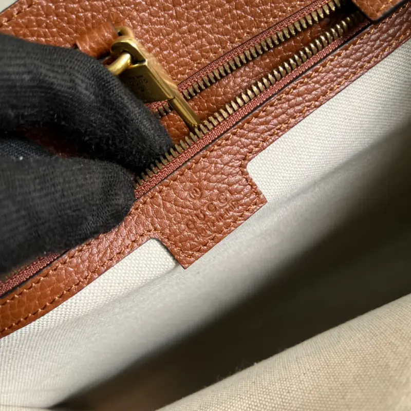 674148 CM 1 High-Quality Bags - Image 8