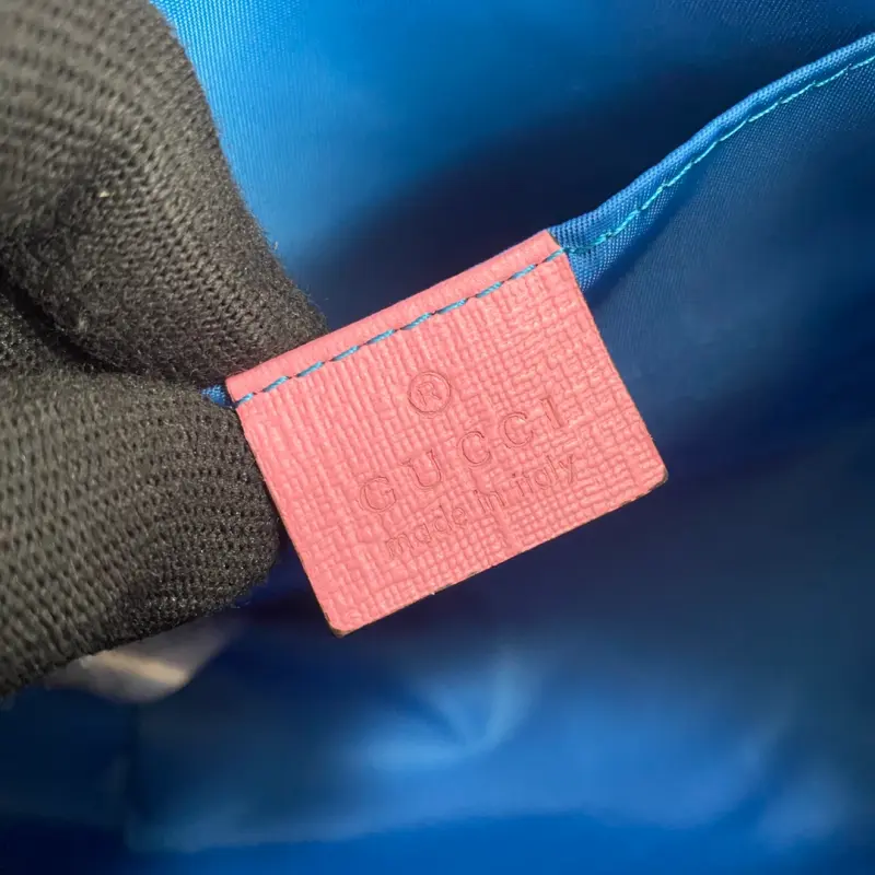 410812 CM 21 High-Quality Bags - Image 8