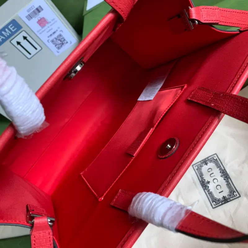 630542 CM 6 High-Quality Bags - Image 8