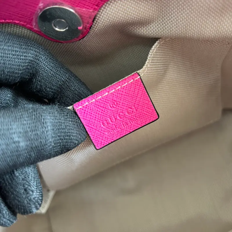 410812 CM 30 High-Quality Bags - Image 8