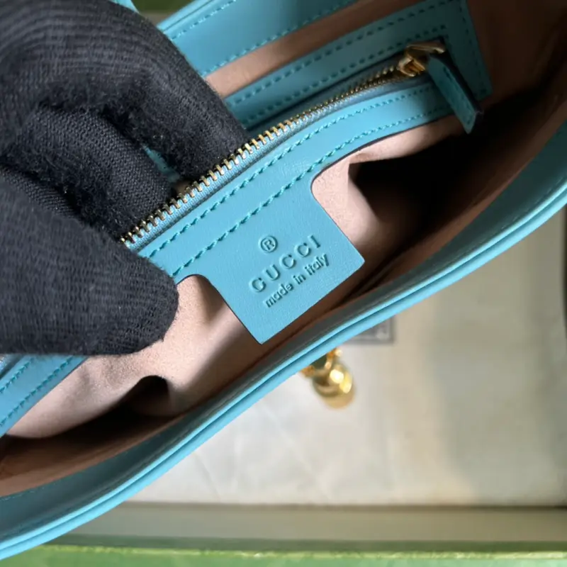 636709 CM 7 High-Quality Bags - Image 8