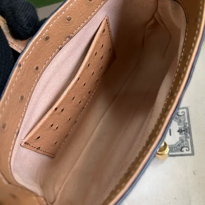 637091 CM 2 High-Quality Bags - Image 8