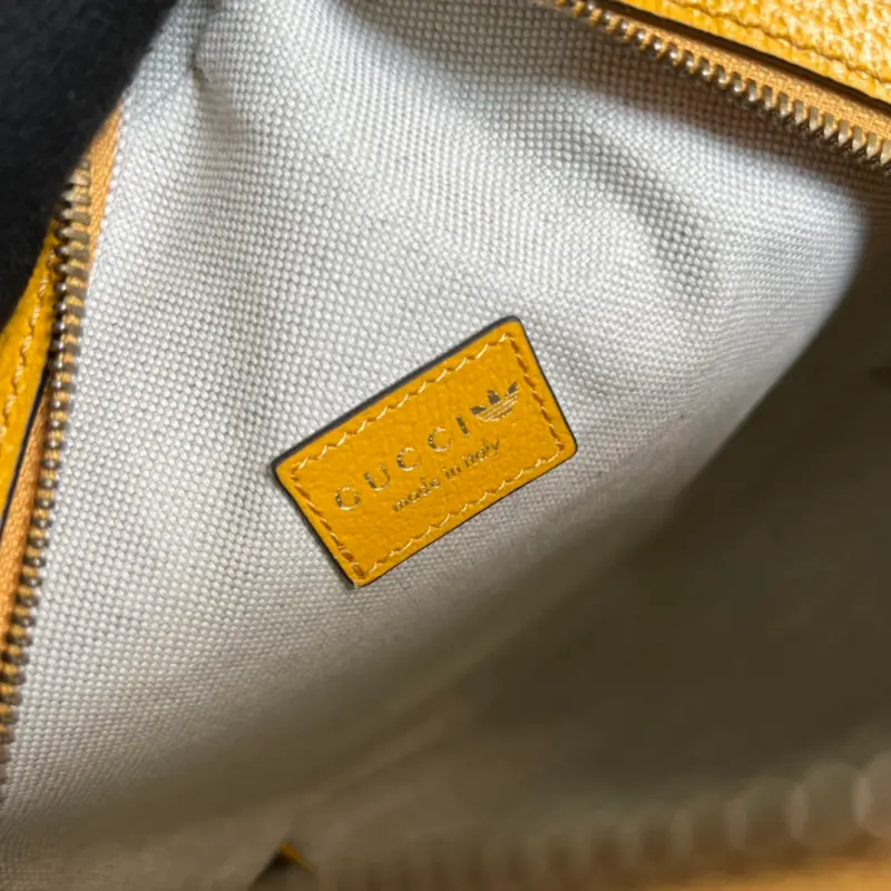 702626 CM 3 High-Quality Bags - Image 8