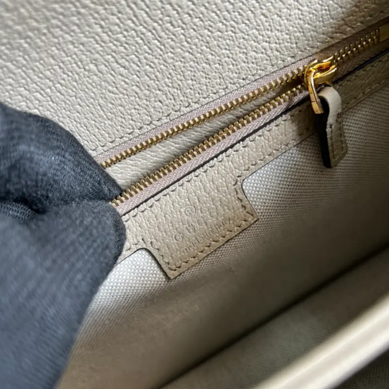 651055 CM 2 High-Quality Bags - Image 8