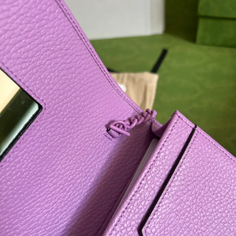 497985 CM 6 High-Quality Bags - Image 8