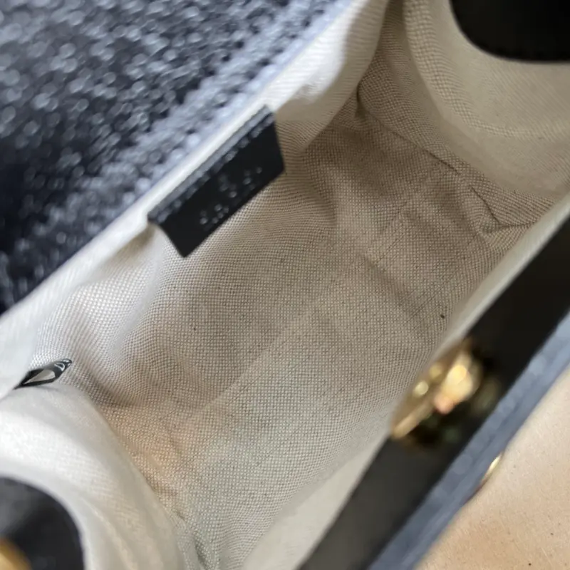 655661 CM 1 High-Quality Bags - Image 8