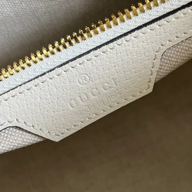 674096 CM 1 High-Quality Bags - Image 8