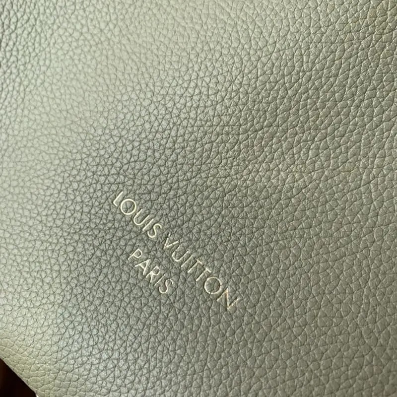 M25343 Green 47x30x14cm High Quality Bags - Image 8