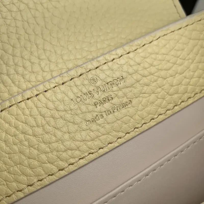 M21420 YellowMini 21x14x8cm High Quality Bags - Image 8