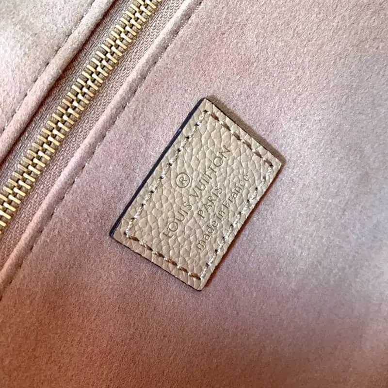 M12513 Brown 25x19x11.5cm High Quality Bags - Image 8