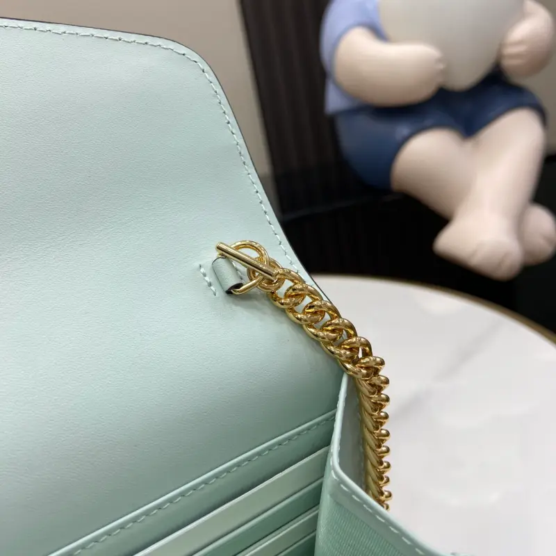 781555 CM 1 High-Quality Bags - Image 8