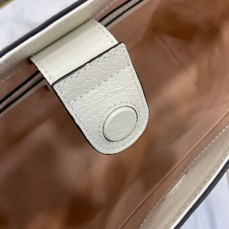 631685 High-Quality Bags - Image 8