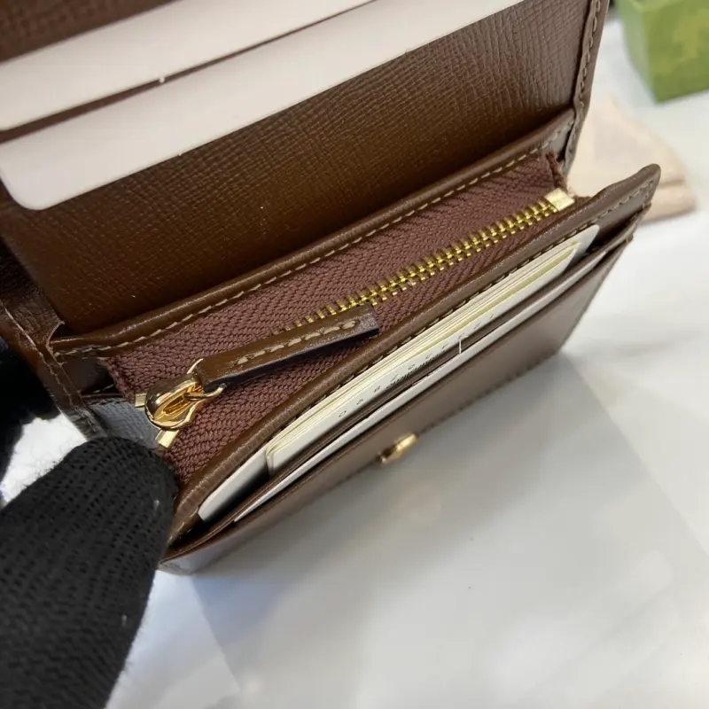 621887 CM 3 High-Quality Bags - Image 8