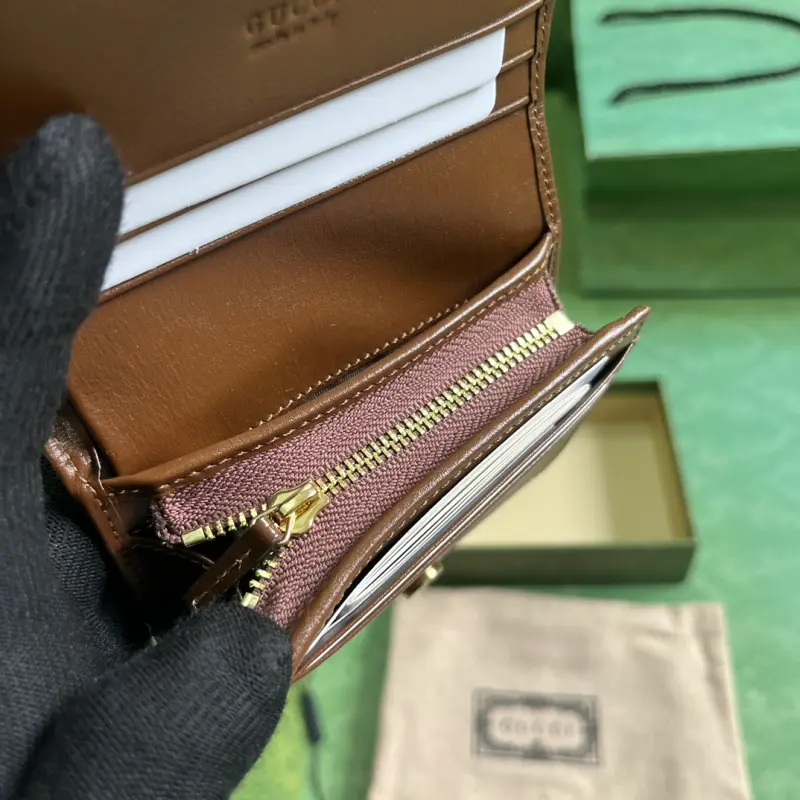 621887 CM 5 High-Quality Bags - Image 8