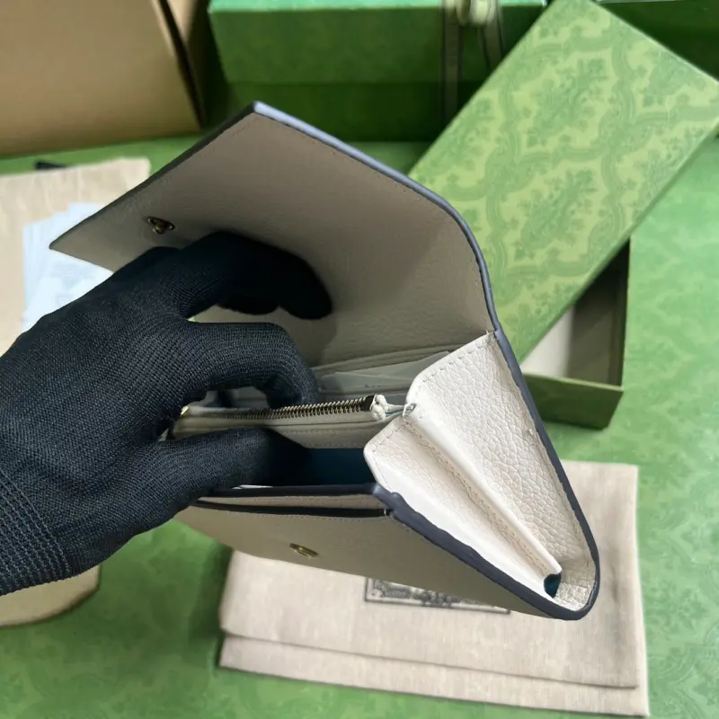 750461 CM 1 High-Quality Bags - Image 8