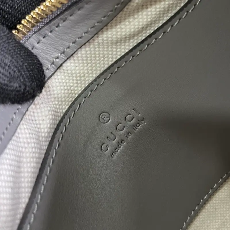 739736 CM 1 High-Quality Bags - Image 8