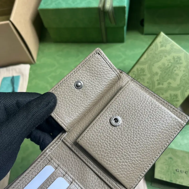 739479 CM 5 High-Quality Bags - Image 8