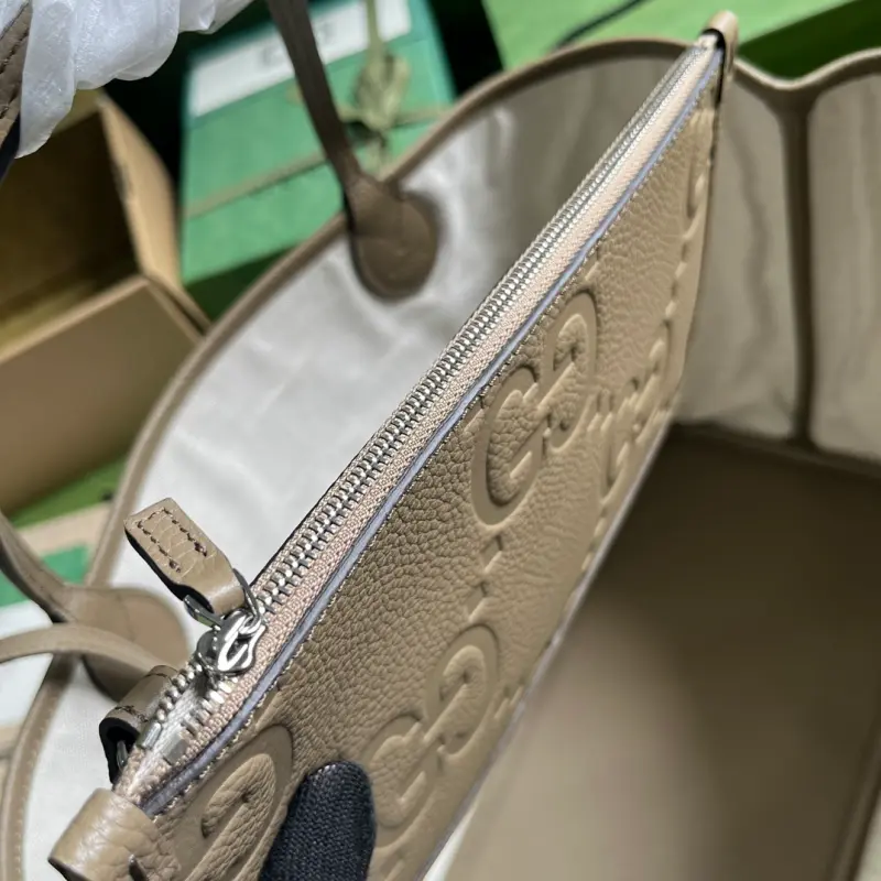 726755 CM 3 High-Quality Bags - Image 8