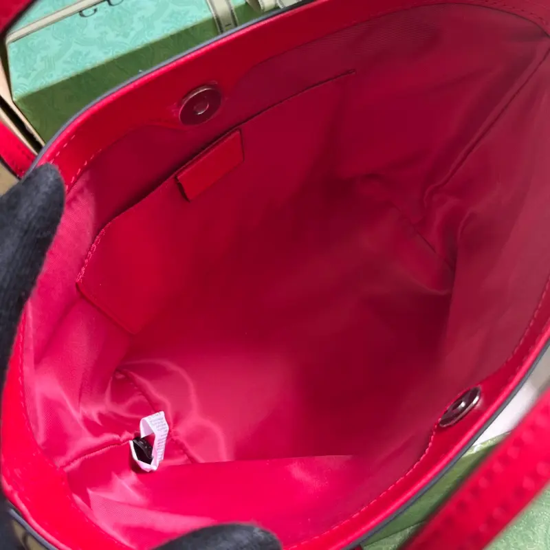 410812 CM 1 High-Quality Bags - Image 8