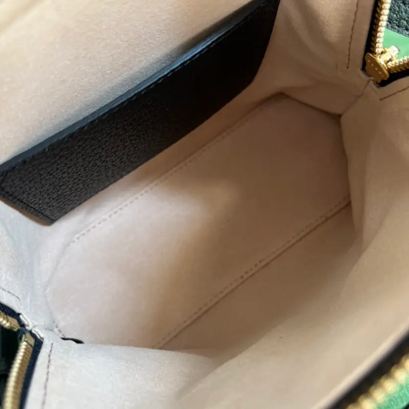 715775 CM 1 High-Quality Bags - Image 8